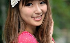 女子澡堂洗澡被偷拍